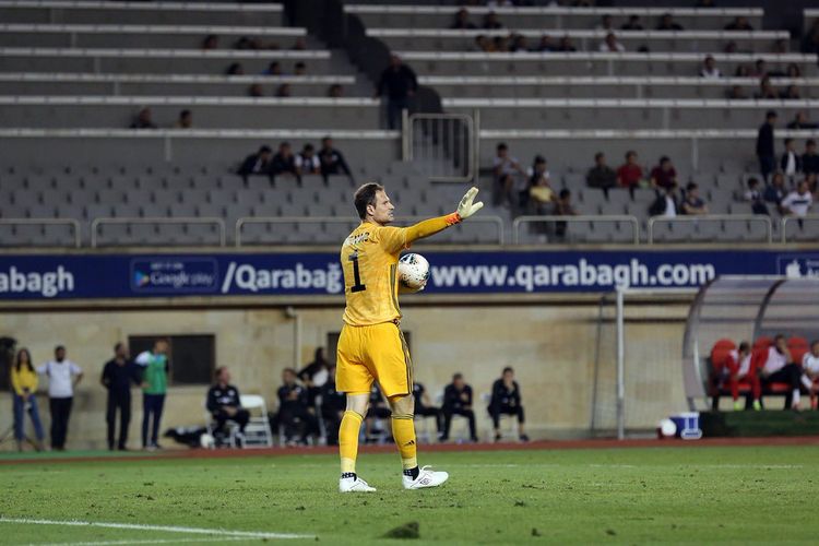 “Qarabağ”ın qapıçısını Superliqa klubu istəyir