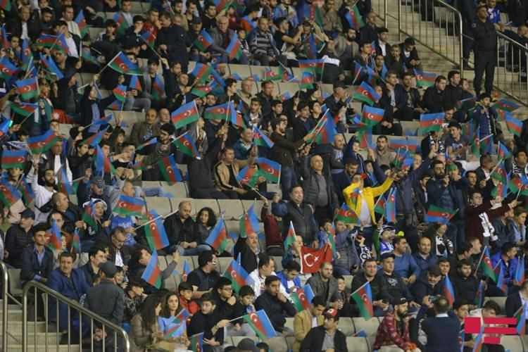 “Qarabağ” – APOEL oyununda bayraq aksiyası - FOTOSESSİYA
