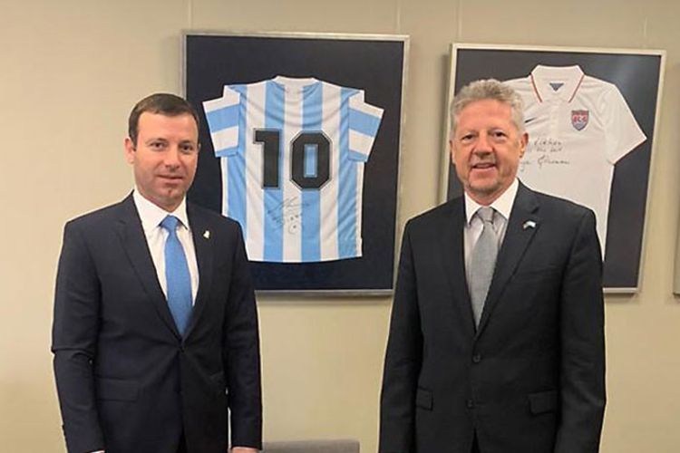 Elxan Məmmədov Argentina səfiri ilə görüşdü