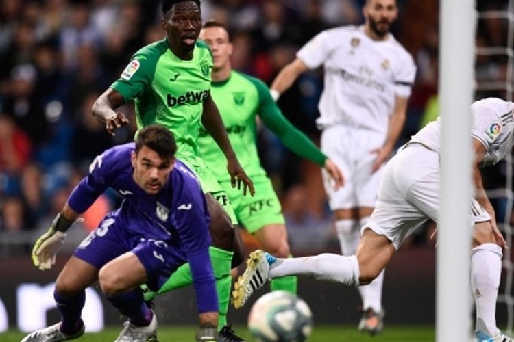 “Real” autsayderi darmadağın etdi