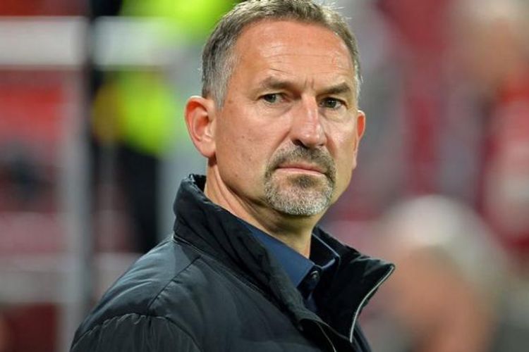 Bundesliqada baş məşqçi istefası