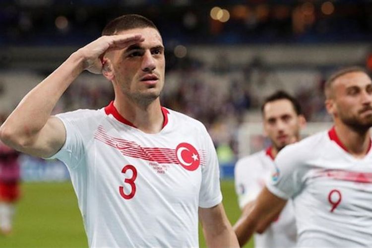 “Milan” türk futbolçu üçün 30 milyon avro ödəmək istəyir