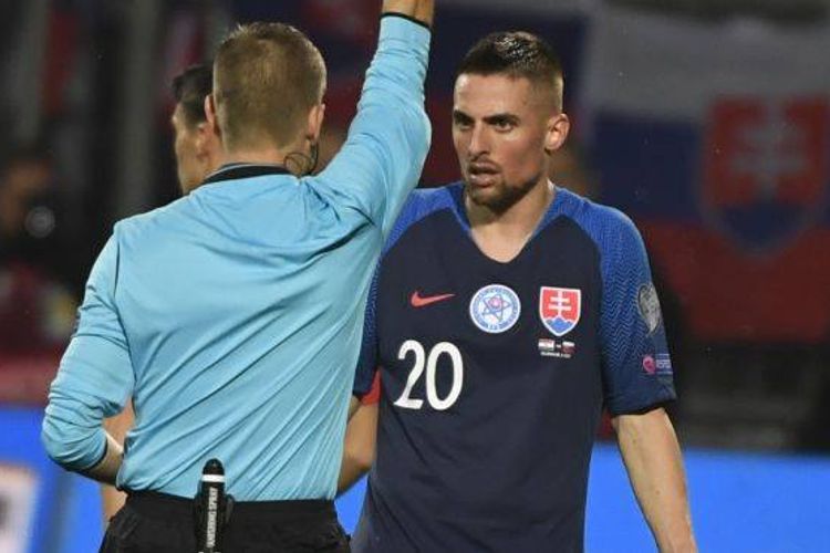 "Azərbaycana qalib gəlməyə borcluyuq" - slovakiyalı yarımmüdafiəçisi