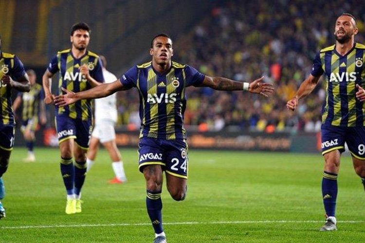 “Sivasspor” zirvəni qaytardı, “Fənərbaxça” xal itirdi