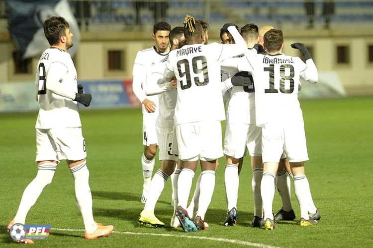 “Zirə” uddu, “Qarabağ” qış çempionu oldu