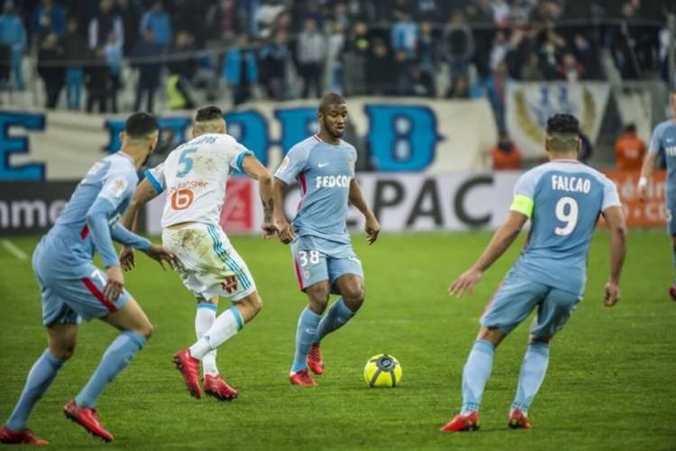 BƏƏ-li investorlar “Marsel” klubunu almaqla bağlı danışıqlara başladı