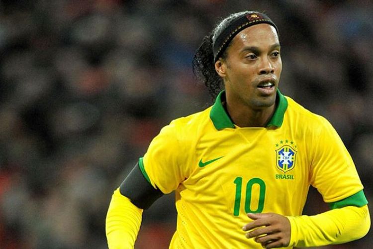 39 yaşlı Ronaldinyo Kolumbiya klubunda oynayacaq
