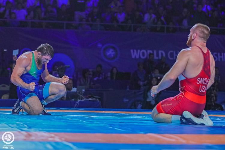 DÇ-2019: Güləşçilərimiz finalda uduzdular