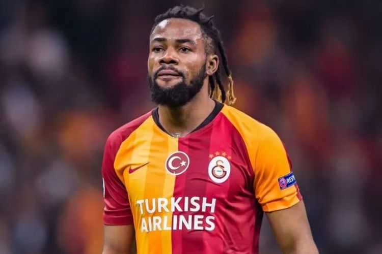 Dadaşova komanda yoldaşı ola bilər - "Qalatasaray"ın futbolçusu