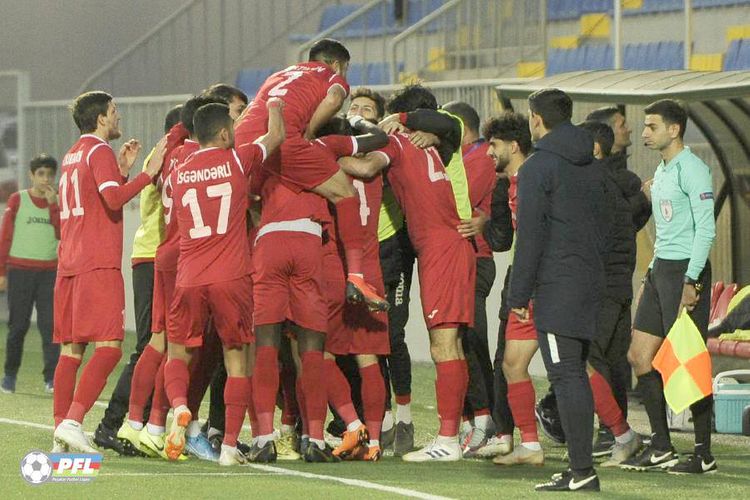 Yeni müqavilə təklifi – yığmamızın futbolçusuna
