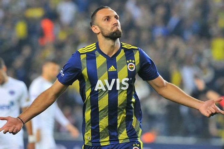 "Fənərbaxça"nın hücumçusuna İtaliyadan təklif