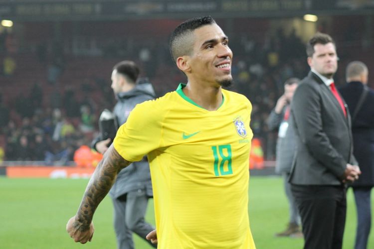 PSJ və "Napoli" istəyir - Braziliya millisinin üzvünü
