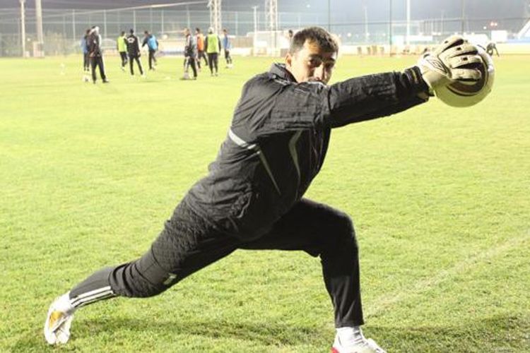 Şahruddin Məhəmmədəliyevin qibtə etdiyi qapıçı - Rauf Mehdiyev