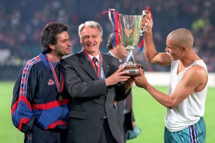 "Nə Messi, nə Ronaldo" - Mourinyoya görə ən yaxşı... 
