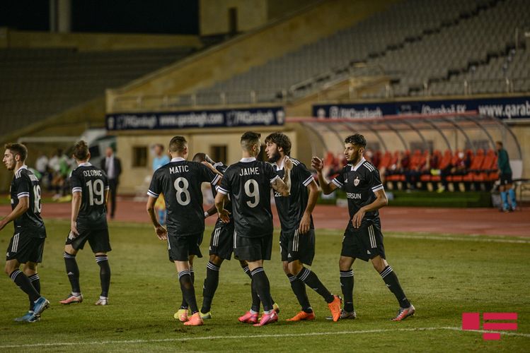 "Qarabağ" 4 qolla başladı - FOTOSESSİYA