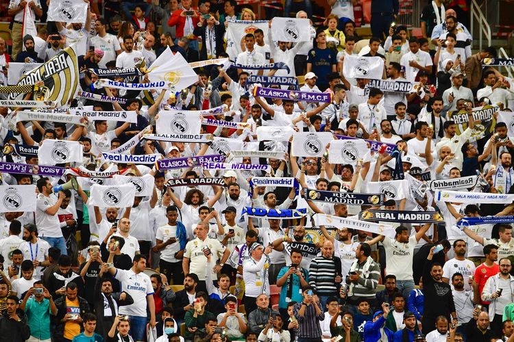 Azarkeşlər tribunaya qayıdır – İspaniyada