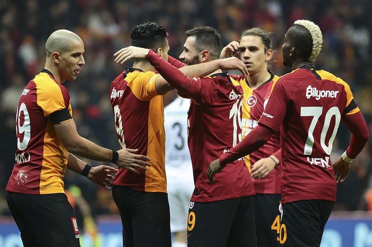 3 klubun futbolçusunda yoluxma – Türkiyədə