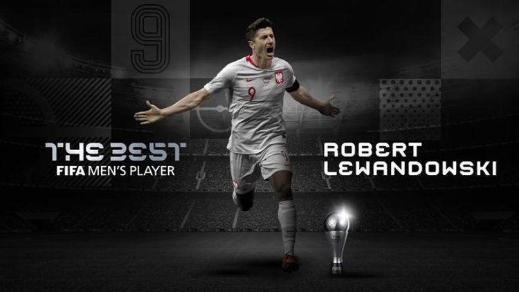 İlin futbolçusu seçildi - Robert Levandovski