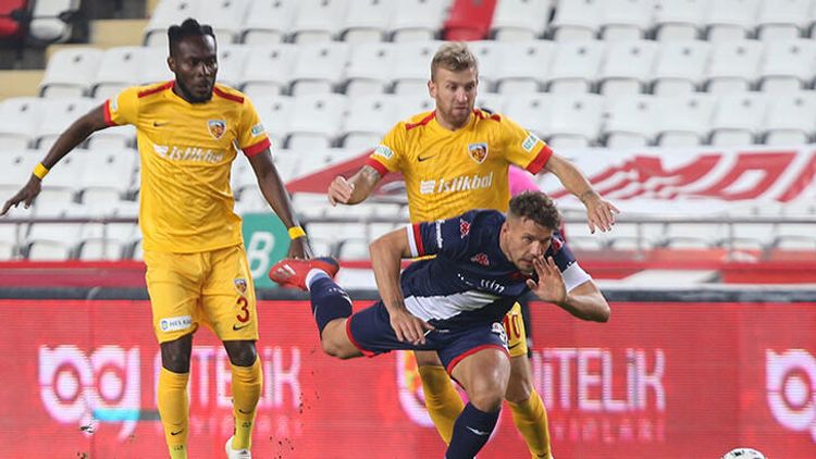 “Sivasspor”dan səfər, “Antalyaspor”dan ev qələbəsi