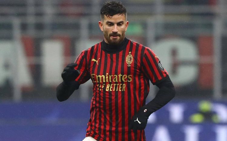 İspaniyaya qayıdır – “Milan”ın futbolçusu