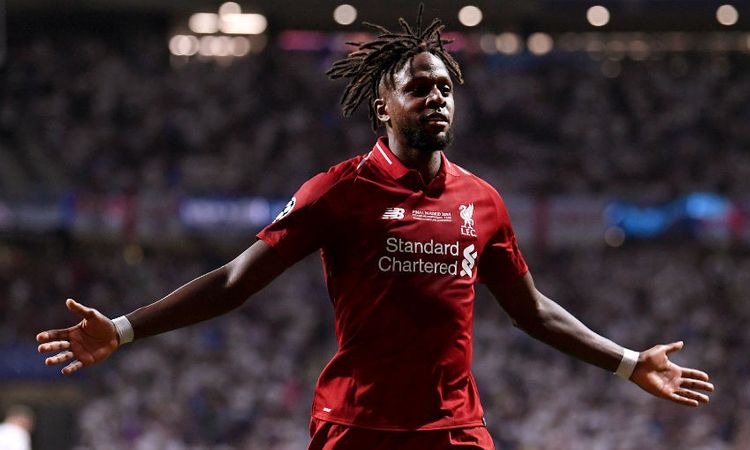Hücumçusuna daha bir müştəri – “Liverpul”un