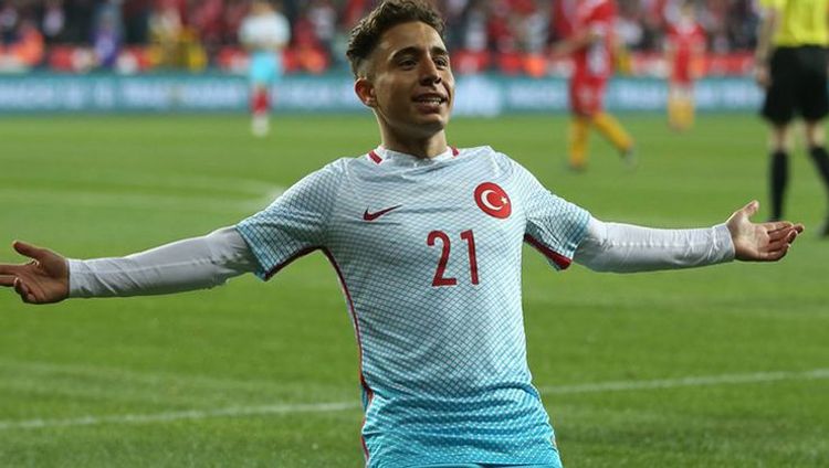 Əmrə Mor Yunanıstan klubunda
