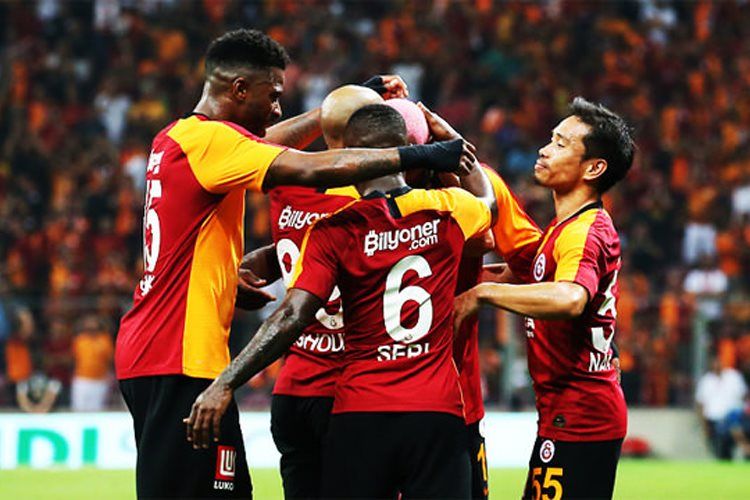 İki əcnəbi futbolçusu lazım olmadı - "Qalatasaray"a