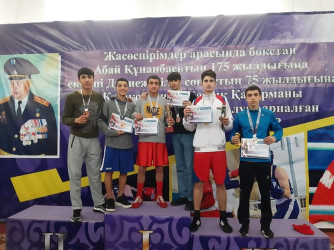 Beynəlxalq turnirdə 8 medal - boksçularımızdan
