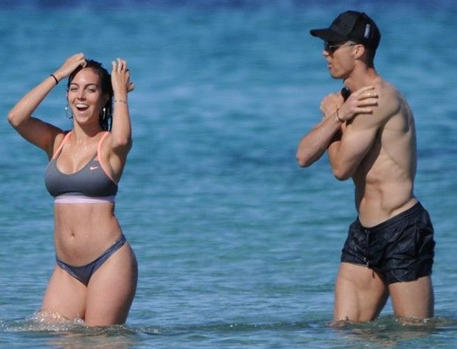 Həftəsi 105 min dollarlıq sevgili - FOTOSESSİYA