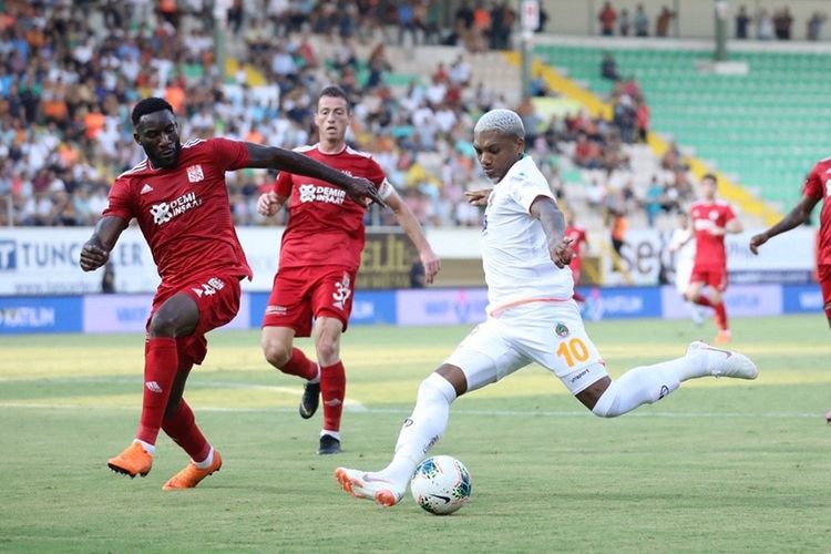 Liderliyə yüksəldi - "Sivasspor" 