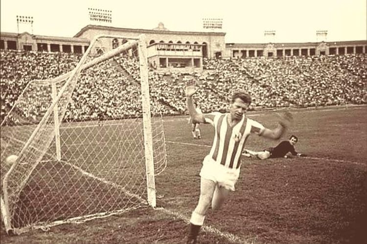 Sadə insan, dahi futbolçu!