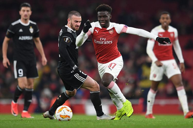 “Qarabağ”la oyunda geyindiyim formanı divardan asmışam” – Bukayo Saka