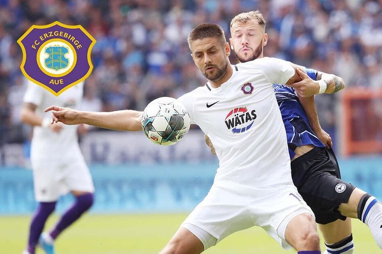 Dmitri Nazarovun komandası “Hamburq”a qalib gəldi