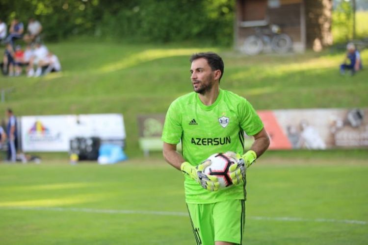 “Qarabağ”da debüt matçımda köhnə əlcək, köhnə butsı ilə oynayırdım” - Vaqner 