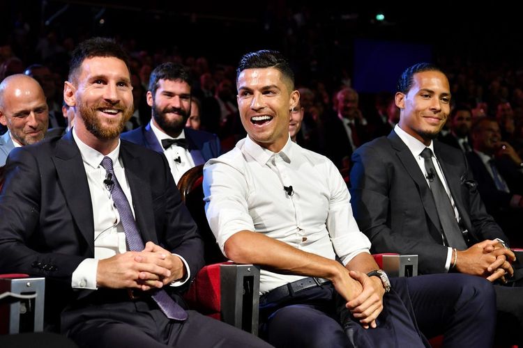 “Ronaldo “Real”da oynayanda matçlar daha özəl olurdu” - Messi