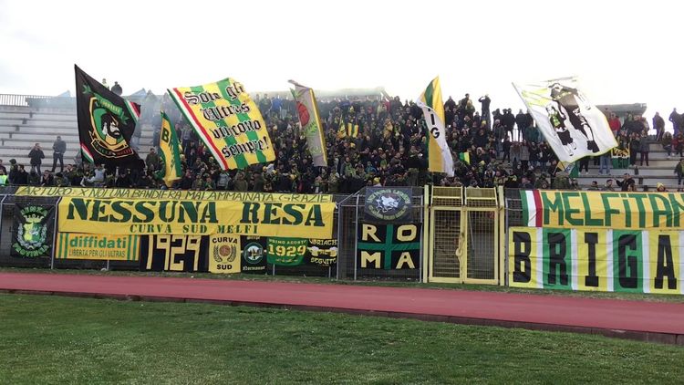Rəqib azarkeş öldürüldü, 25 fanat həbs olundu