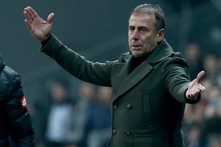 "Beşiktaş" Abdullah Avcı ilə yollarını ayırdı