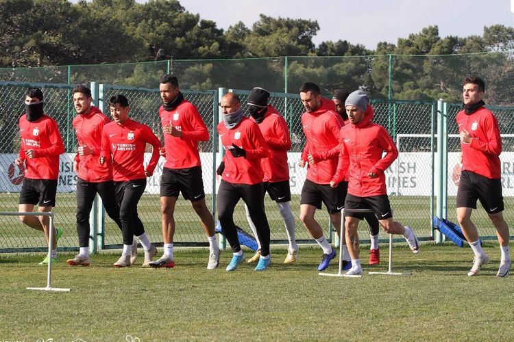 Bordin getdi, Dario bağışlanıldı
