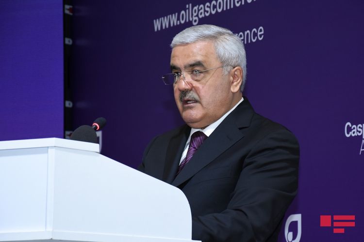 Rövnəq Abdullayev AFFA prezidenti seçildi