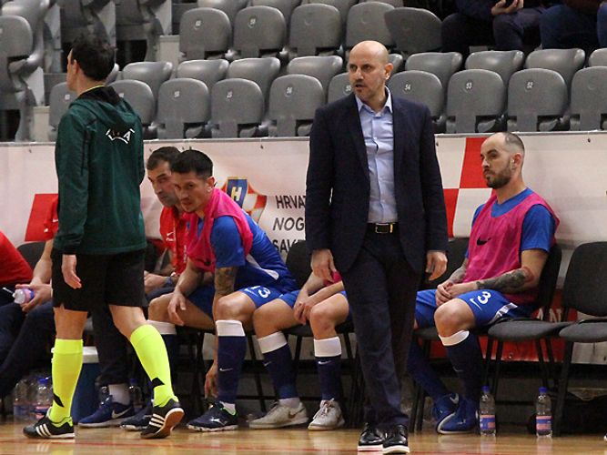 “Çətin olanı reallaşdırmağa çalışacağıq” – yığmamızın baş məşqçisi