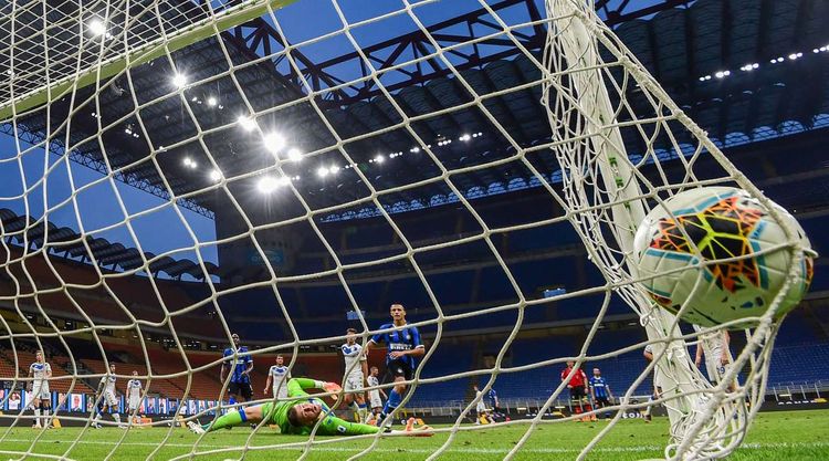 “Milan” məğlubiyyətdən qaçdı, “İnter” böyük hesabla qalib gəldi