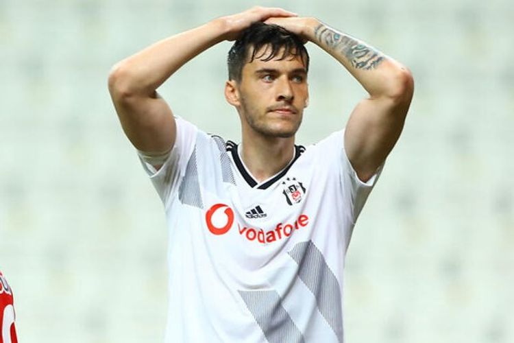 Koronavirusdan sağaldı - "Beşiktaş"ın futbolçusu