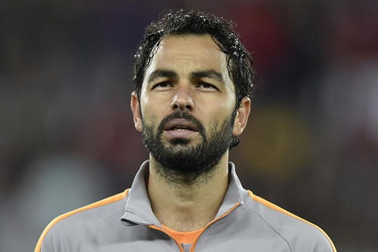 Səlçuk İnan karyerasını bitirdi - "Qalatasaray"da qaldı