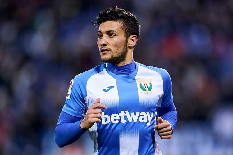 "Real"ın futbolçusunu alır - "Vilyarreal"