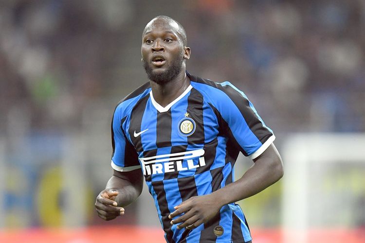 70 illik rekordu təkrarladı - Lukaku
