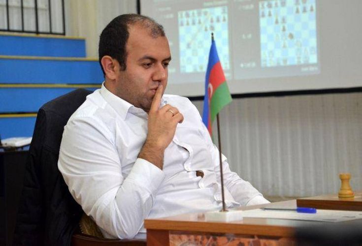 Dünyaya meydan oxuyan şahmatçıya qalib gəldi – Rauf Məmmədov