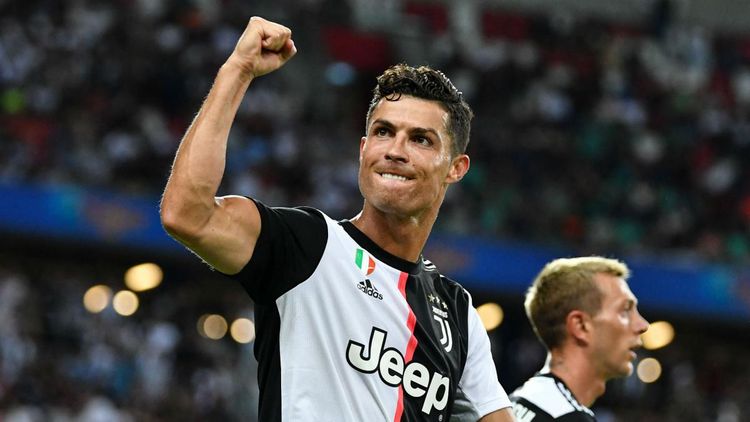 Messini arxada qoydu - Ronaldo