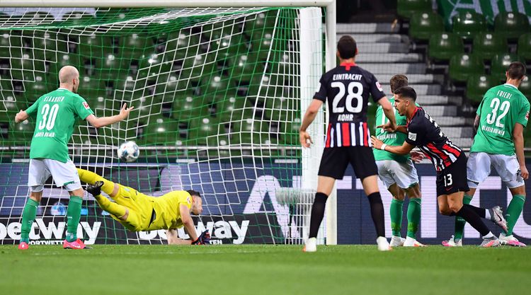 Son yarım saatda 3 cavabsız qol - Bundesliqada