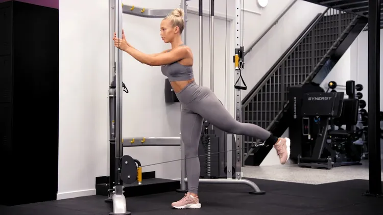 Fitness məşqçisi futbolçulardan şikayətləndi - FOTOSESSİYA