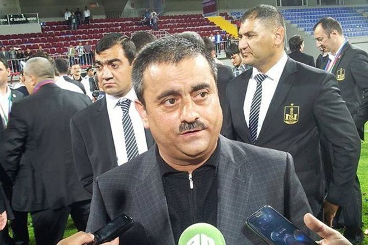 "Kimsə çayxanada oturub özünə bəraət qazandırır" - Sadıq Sadıqovun "Neftçi" rəhbərliyinə cavabı
